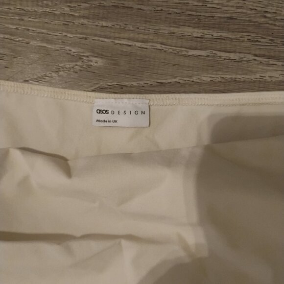 ASOS DESIGN Cream Nude Sleeveless Tank Top | Size US 12-14 L | Basic Layer - Picture 4 of 4